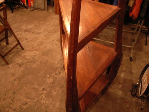 \"TheThreeRobbers/Wooden Corner Rack 3steps\"ってこんなこと。_c0140560_114331.jpg