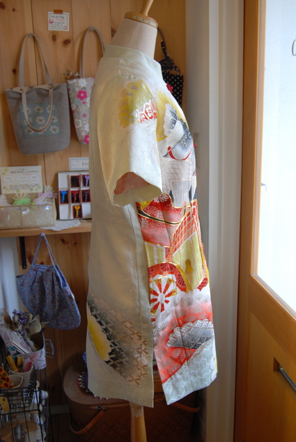 着物リメイク・振り袖でチャイナドレス_d0127925_1402548.jpg