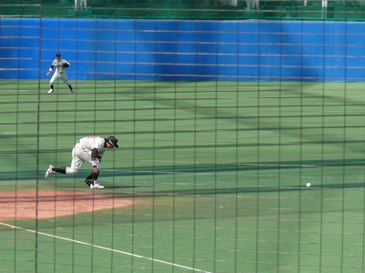 4月12日 東都大学野球2部 東農大対日本大 _b0166128_132552.jpg