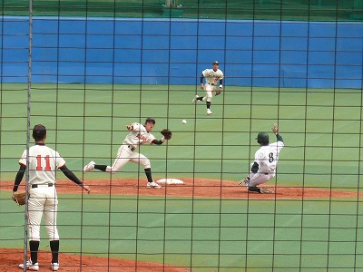 4月11日 東都大学野球2部 日本大対東農大 _b0166128_919066.jpg
