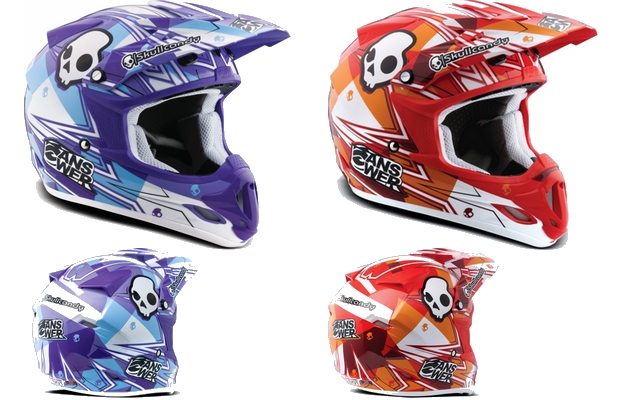 土日、お店の駐車場にお店を出します。Skull Candyヘルメットもくるし。_f0062361_13261341.jpg