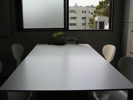 Cassina IXC.です。 _c0220674_1111280.gif