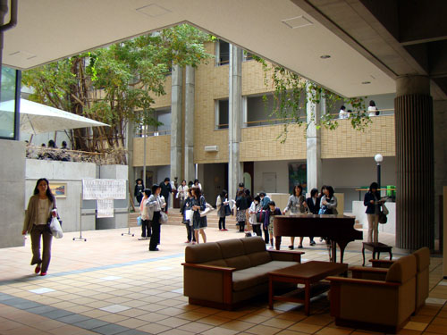 すんばらしい~~学校だわ_a0047200_20522178.jpg