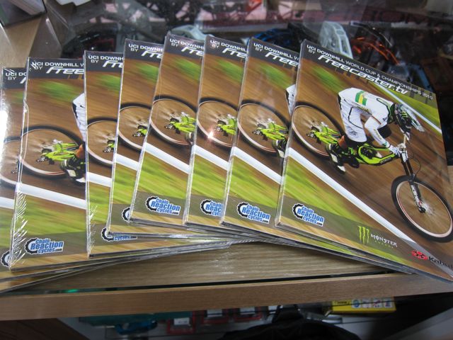 UCI WORLD CUP & CHAMPIONSHIP 2010 DVD_e0069415_1740850.jpg