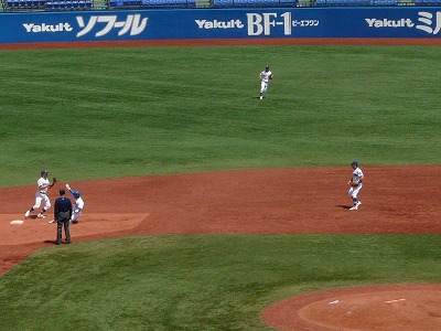 4月14日 東都大学野球 駒澤大対青学大_b0166128_12462739.jpg