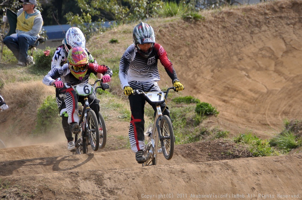 11\"JOSF 関東オーブン/ PRAY FOR JAPAN  VOL2：BMXエキスパート決勝　動画アリ_b0065730_2128298.jpg
