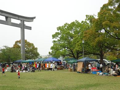 神柱公園の植木市とフリーマーケット_d0073901_8324831.jpg