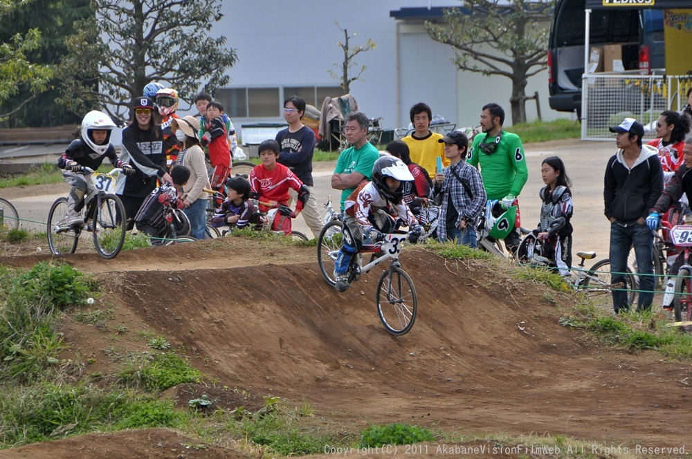 11\"JOSF 関東オーブン/ PRAY FOR JAPAN  VOL8：ミルキー６決勝_b0065730_225144.jpg