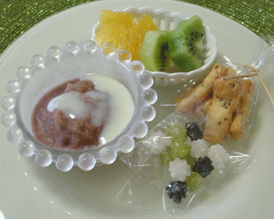 ヴィンテージビーズネックレス。_d0113455_16115767.gif