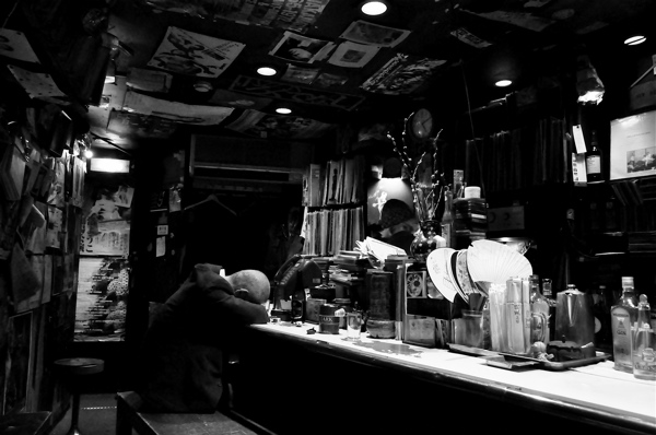 朝が来るまでJAZZ BARで -木屋町「jazz in ろくでなし」。_e0125762_2174073.jpg