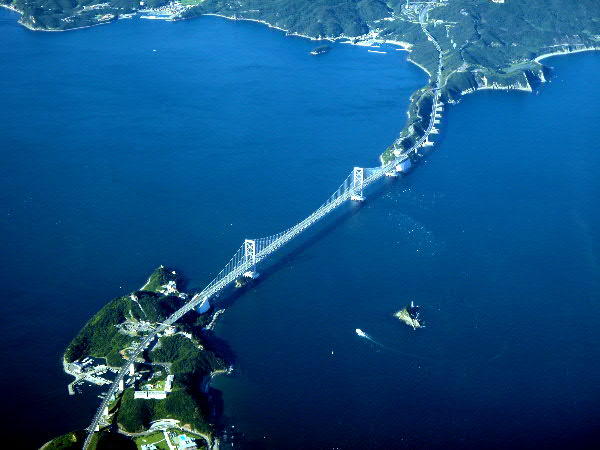 鳴門大橋:東日本の沿岸部に最適なメガストラクチャー!?_e0171614_19174818.jpg
