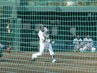 4月17日 イースタン 横浜対ロッテ_b0166128_9464158.jpg