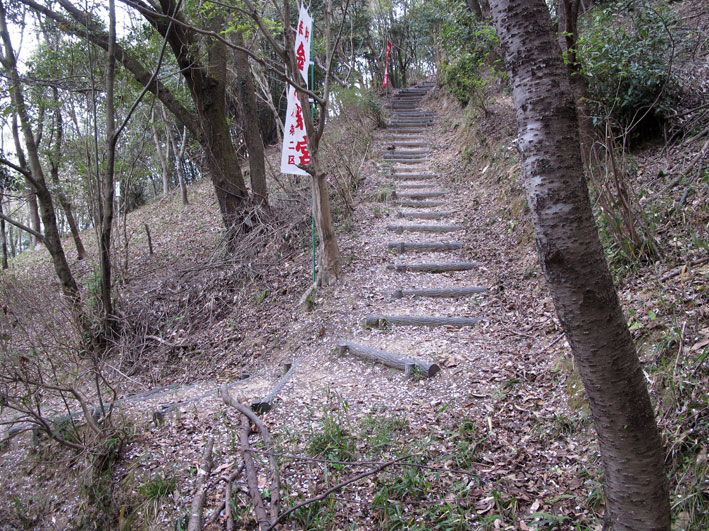 金比羅山に登ろう_b0145296_6345868.jpg