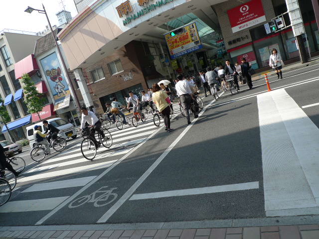 高松も2011年度\"BIKE TO WORK\"がスタートです!_f0063022_16454988.jpg