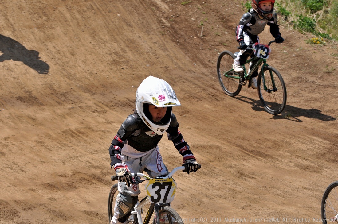 11\"JOSF 関東オーブン/ PRAY FOR JAPAN  VOL16：予選その１_b0065730_2075884.jpg