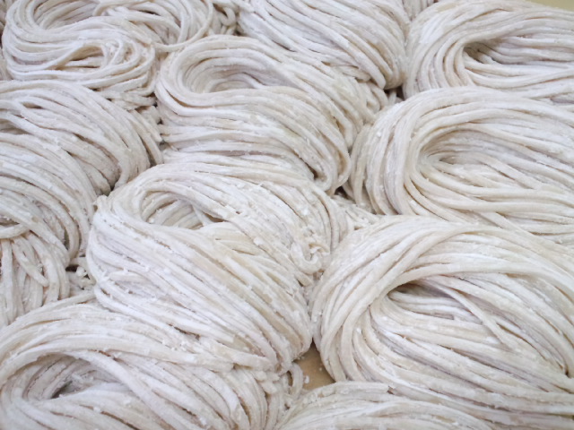限りなく剛麺に近い細麺_c0092877_8381263.jpg