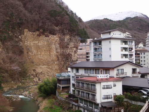 a0001020_1247426.jpg
