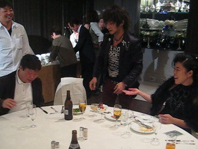 MAGICBAR&HairSalonリニューアルOPEN!!!_d0041957_11371517.jpg