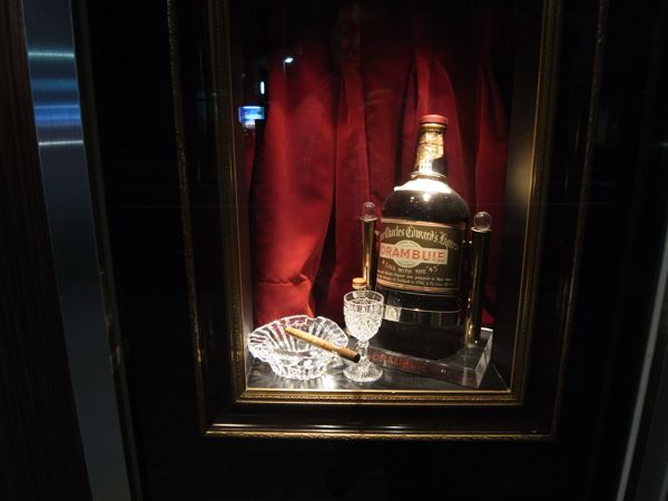 ようこそ。ひとときの安らぎを、一杯のカクテルで。　北千住　BAR Drambuie（バー　ドランブイ）_b0098884_21151656.jpg