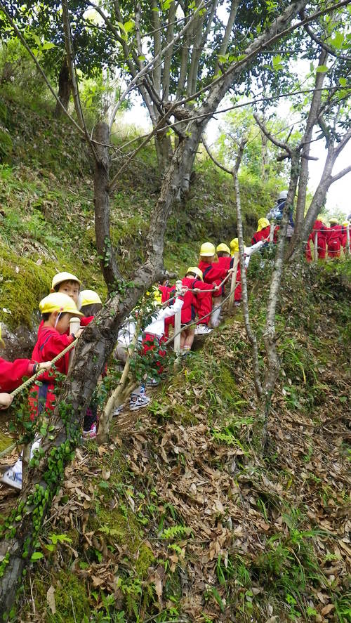 津波版避難訓練~練習編~ こどもたちの訓練の写真あり_b0188106_857049.jpg