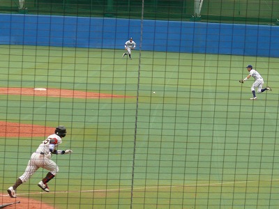 4月18日 東都大学野球2部 国士舘大対立正大_b0166128_103656.jpg