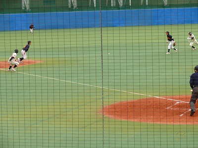 4月18日 東都大学野球2部 日本大対拓殖大_b0166128_110212.jpg