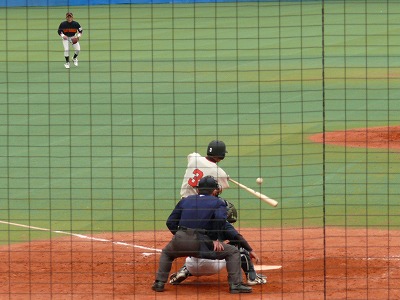 4月18日 東都大学野球2部 日本大対拓殖大_b0166128_1195917.jpg