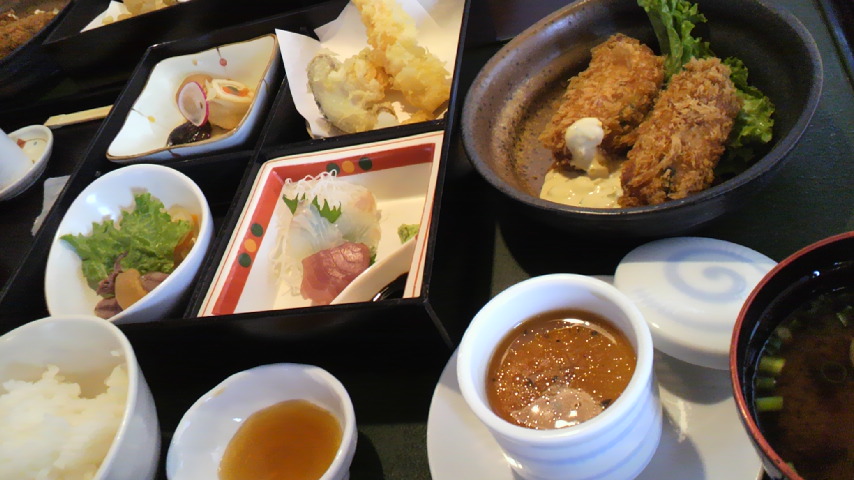 鈴鹿ラーメン門蔵、菰野の「旬まる」さんに行ってきました！！激ウマ！激安！大満足！！_a0178749_23394841.jpg