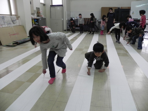 絵画制作〜鉛筆ワーク_d0076558_16273646.jpg