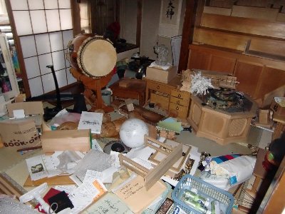 余震/平成23年4月_b0212413_8373032.jpg