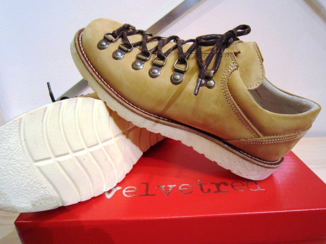 \"vervet red\" MOUNTAIN BOOTS 入荷！_f0191324_9534517.jpg