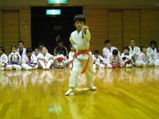 麻生道場春季昇級審査会 連続組手!_c0118332_224023100.jpg