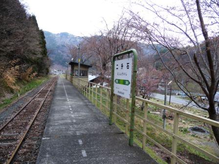 朝、二升石駅にて_b0206037_934078.jpg
