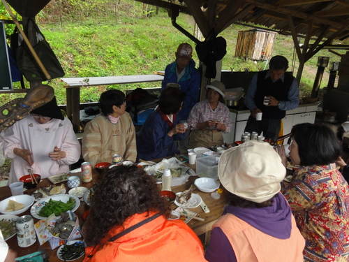タケノコパーティー…ちょこっと定期総会_c0108460_24005.jpg