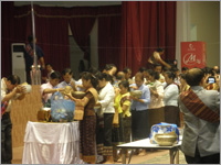 ラオス国立大学ピーマイパーティ2011 前編_e0193089_2204439.jpg