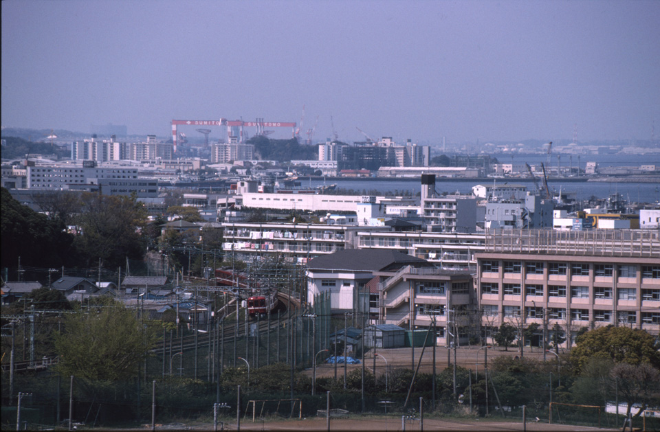 横須賀の赤い電車。_e0171334_132183.jpg