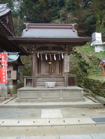 高良大社（８）印鑰神社と『高良玉垂宮神秘書』_c0222861_2048235.jpg