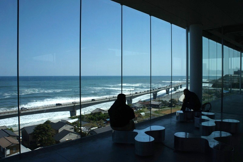 11年4月24日・JR日立駅_c0129671_16534834.jpg