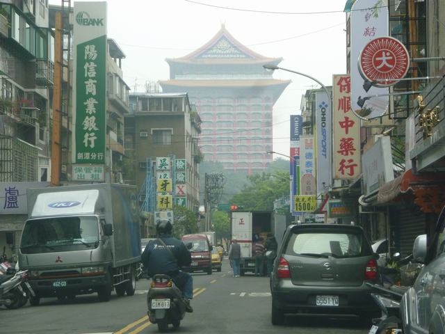 東南アジア食紀行ーーー桃園の春餅と魚丸湯、_a0170045_38635.jpg