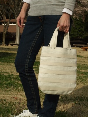真っ白Bag_b0117564_2371678.jpg