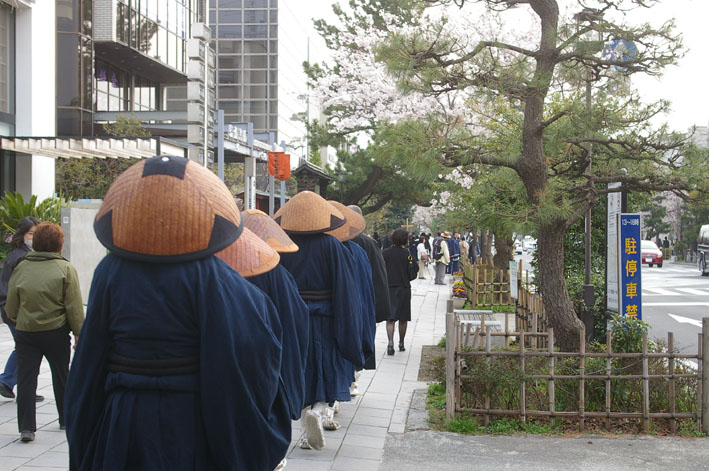 鎌倉で３宗教合同の復興祈願祭－東日本大震災⑰_c0014967_1043835.jpg