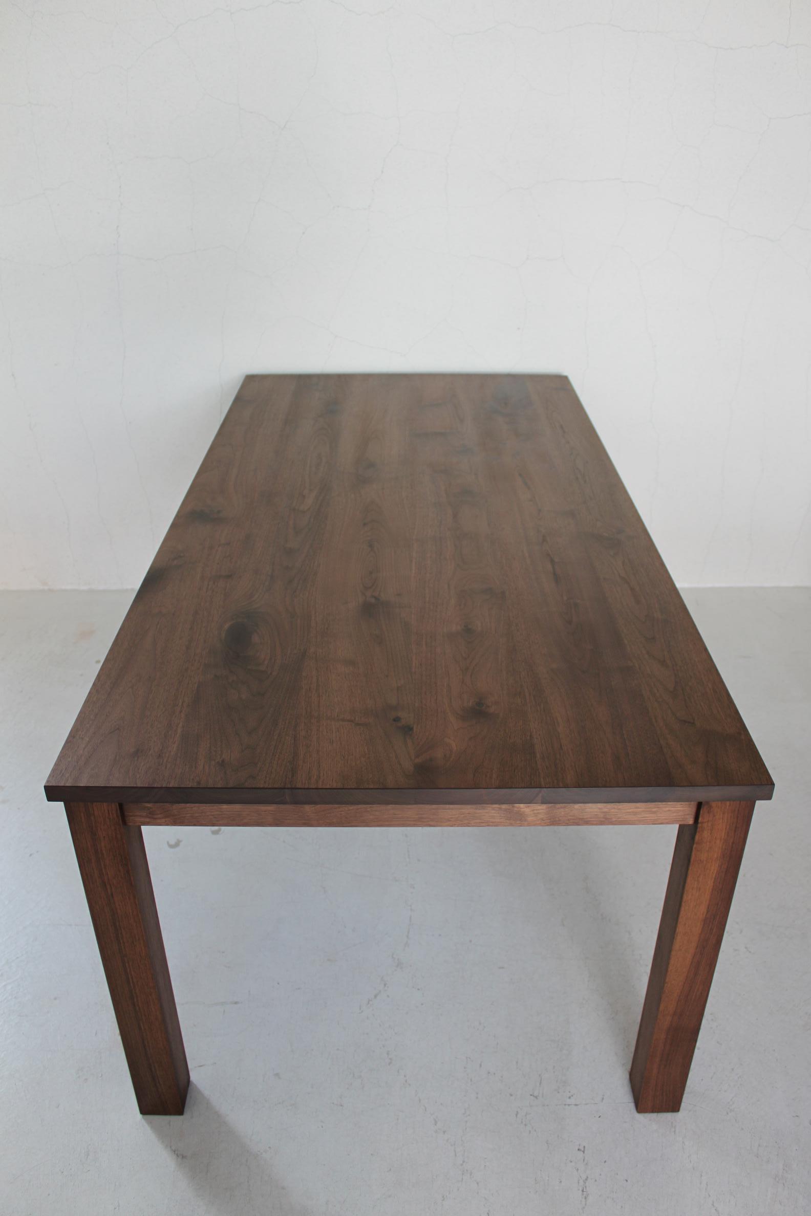 NS DINING TABLE_c0146581_12413233.jpg