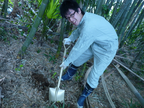 タケノコ堀り_a0080406_1738532.jpg