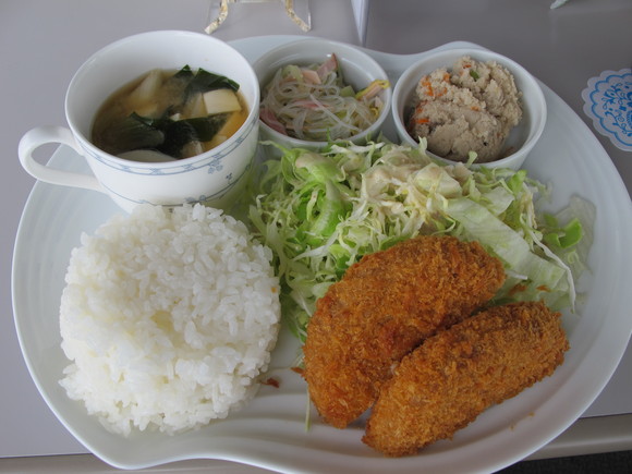 ジャンボメンチカツセット_d0130714_0623.jpg