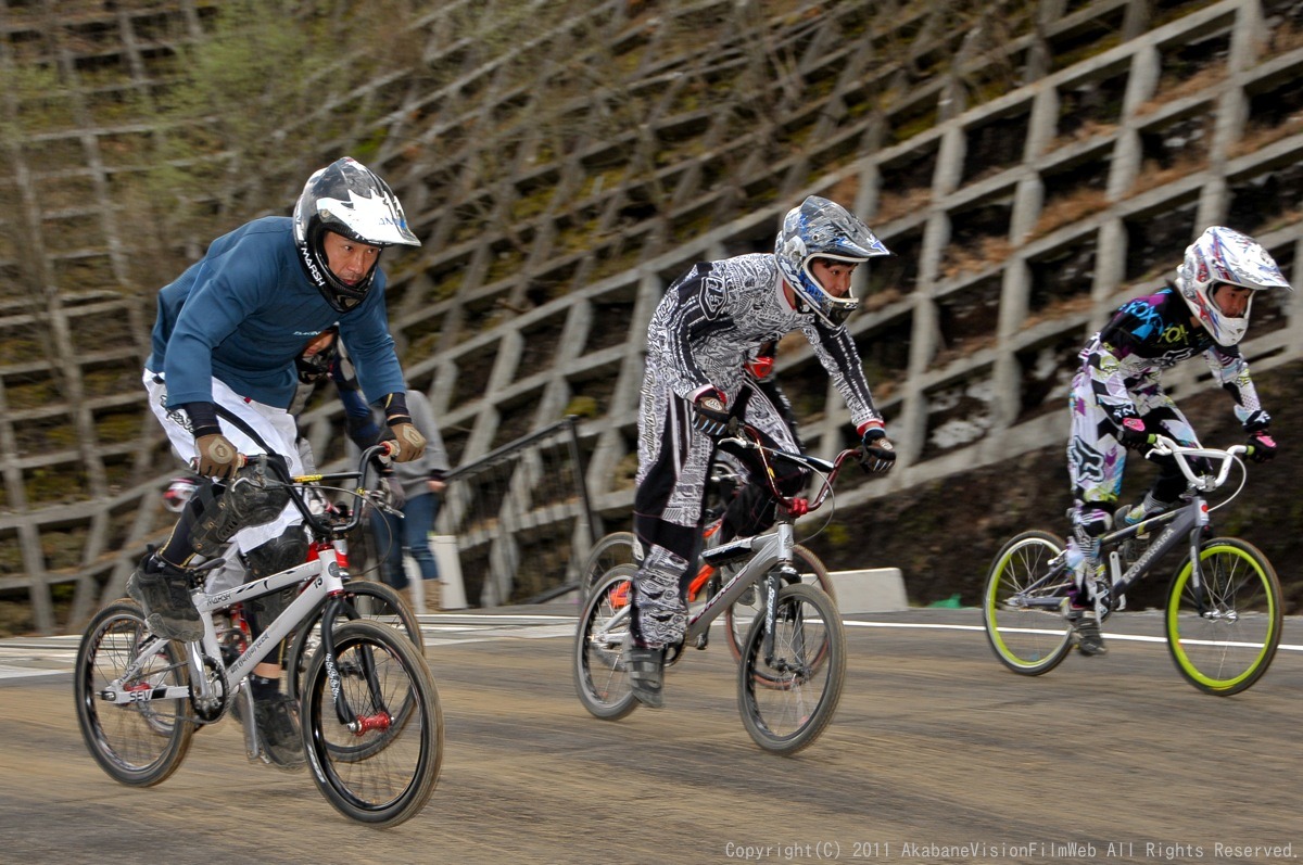 ４月２４日秩父滝沢サイクルパークBMXトラックスタート練習会の風景その２_b0065730_19135628.jpg