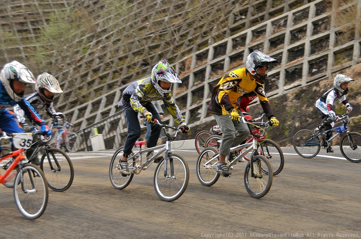 ４月２４日秩父滝沢サイクルパークBMXトラックスタート練習会の風景その２_b0065730_1914782.jpg