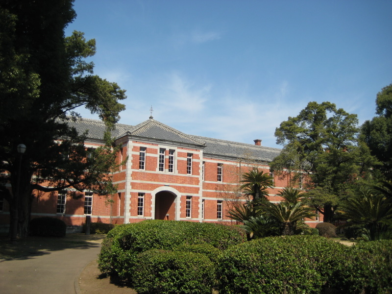翔ぶが如く を歩く 10 熊本大学五校記念館 Mangiare Felice 食べて飲んで幸せ