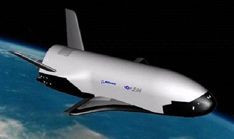 あの謎のUFOの正体は、無人スペースシャトル「X-37b」の打ち上げ用「アトラスVロケット」だった!?_e0171614_183814.jpg