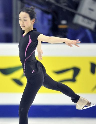 浅田真央選手、公式練習に臨む_b0038294_1994083.jpg