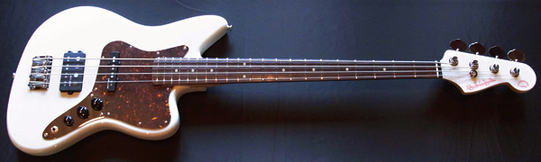 「Stone WhiteのPsychomaster Bass 1本目」が完成〜!_e0053731_19363873.jpg